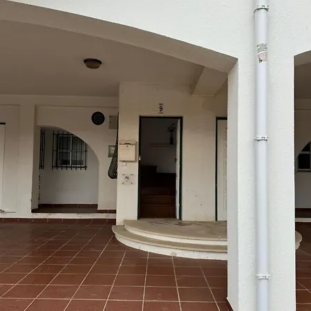 度假居 Top Quarto 5 Minutos Do Mar *